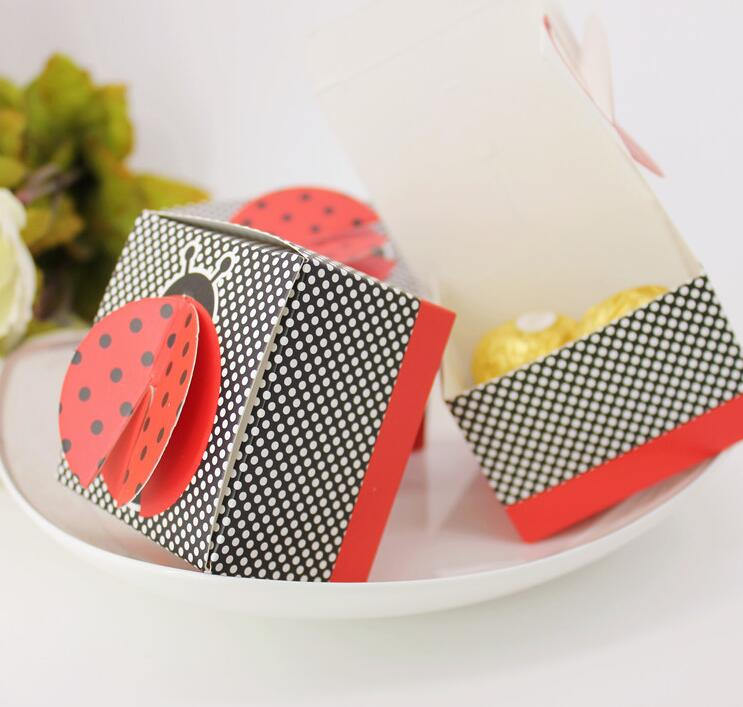 50-100pcs Cartoon Cute Ladybug Pattern Beetle Wedding Favors Candy Box Baby Shower Birthday Special Day Decor Gift Box Sweet Love