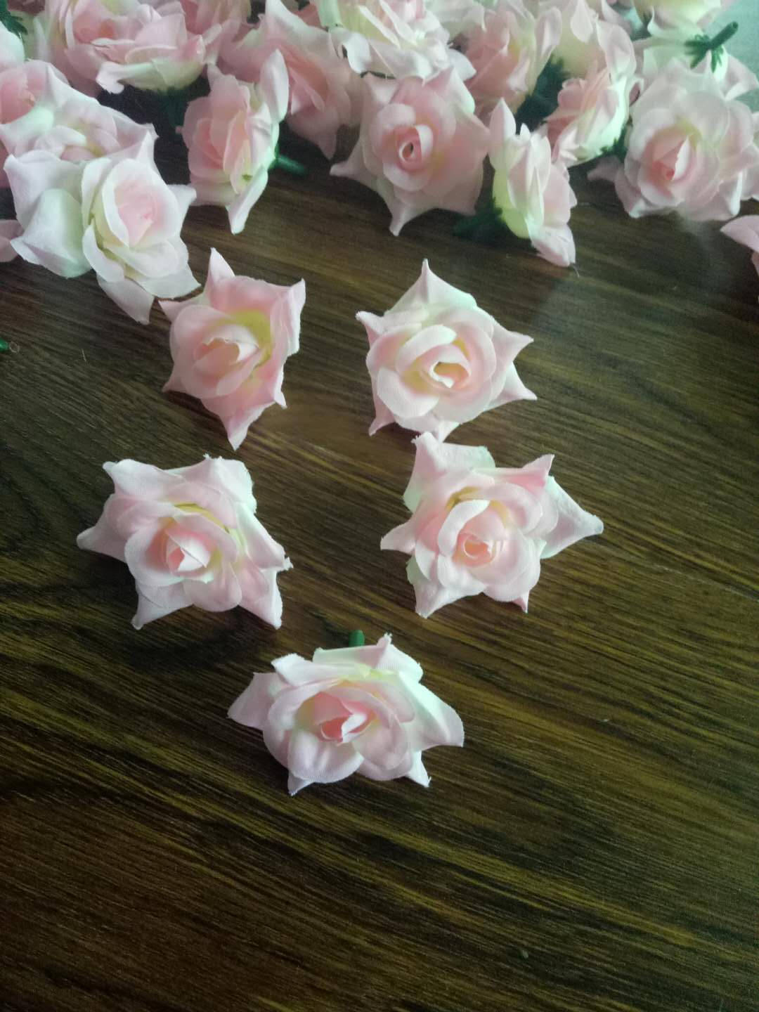 100 Köpfe Babyrosa Hochzeitsblumen Künstliche Simulation Seidenrose DIY Girlande Zubehör Hochzeitsdekor Blumen Durchmesser 4,5 cm