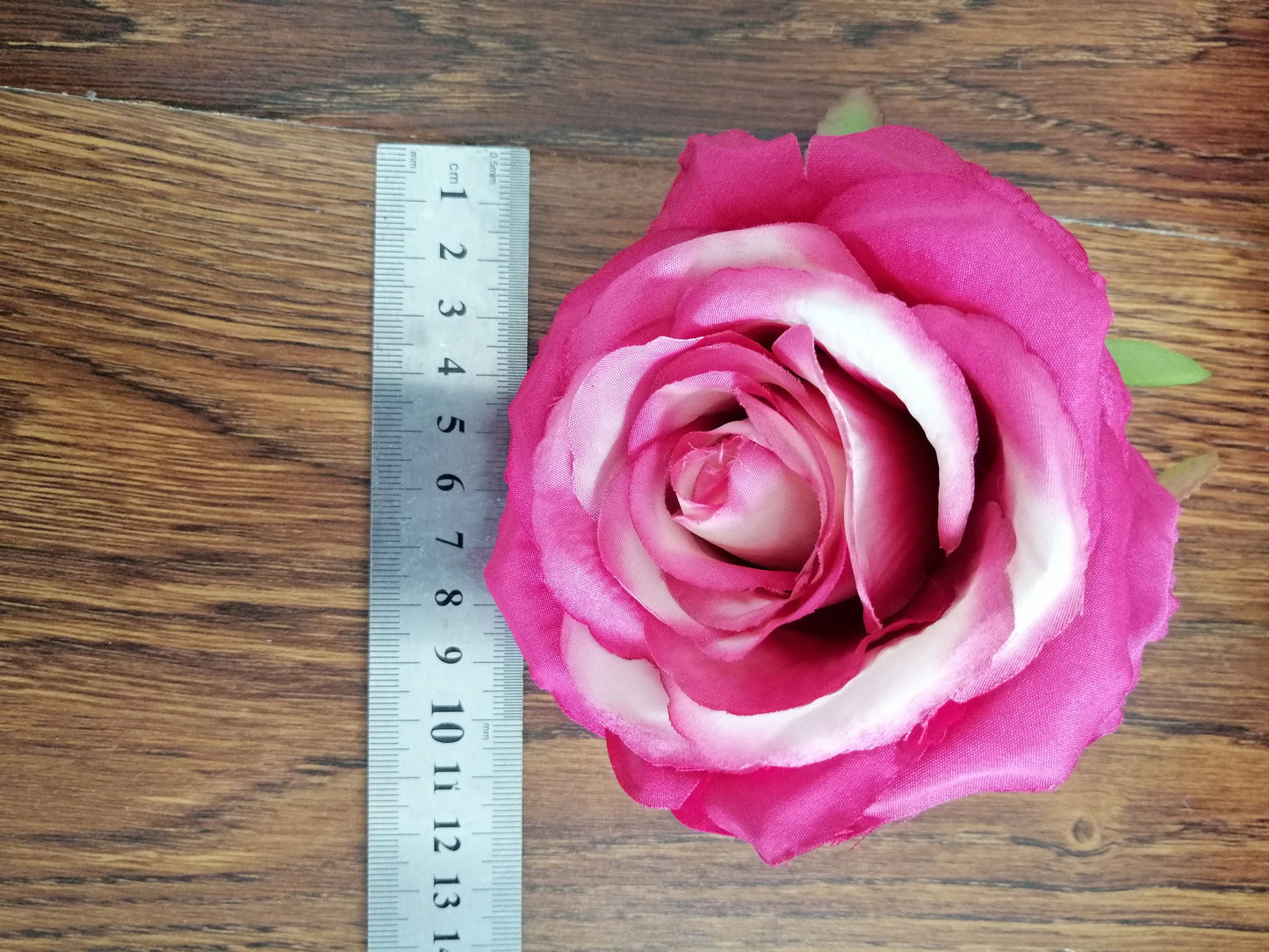 New Arrival Wholesale Wedding Flower 50 Heads Simulation Silk Rose Camellia Wedding Decoration DIY Background