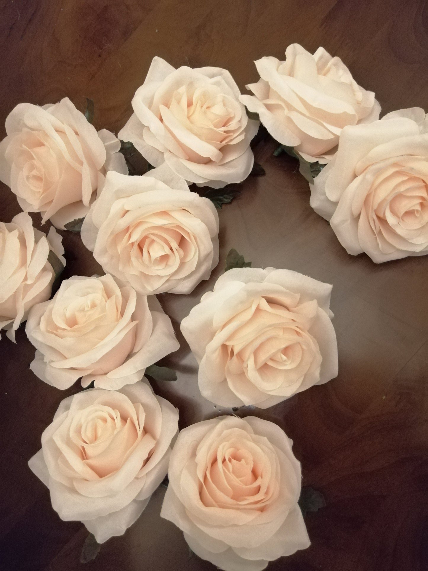 High Quality White 30 Heads Wedding Flowers Diam.10cm Simulation Silk Rose Flower Head DIY Wedding Decoration Flowers