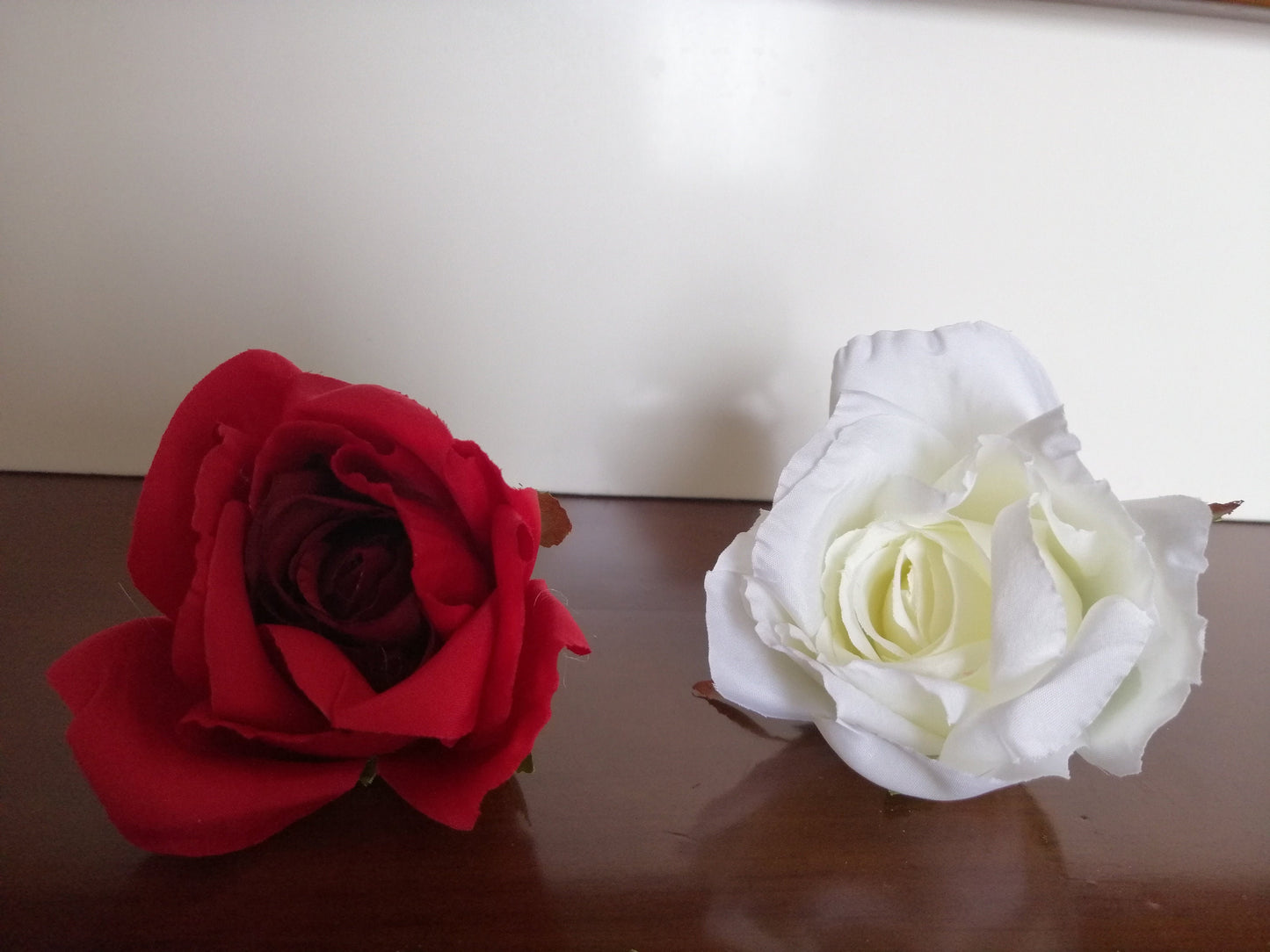 Wholesale Plum Wedding Rose 50 Heads Artificial Simulation Silk Rose Camellia Wedding Party DIY Background Decoration Flower Head