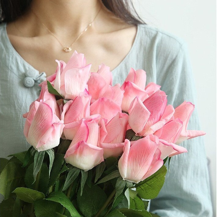 10 Stems Feel Hand Touch Moisturizing Rose Bud Artifical Simulation Single head Wedding Bouquet Party Home Decoration