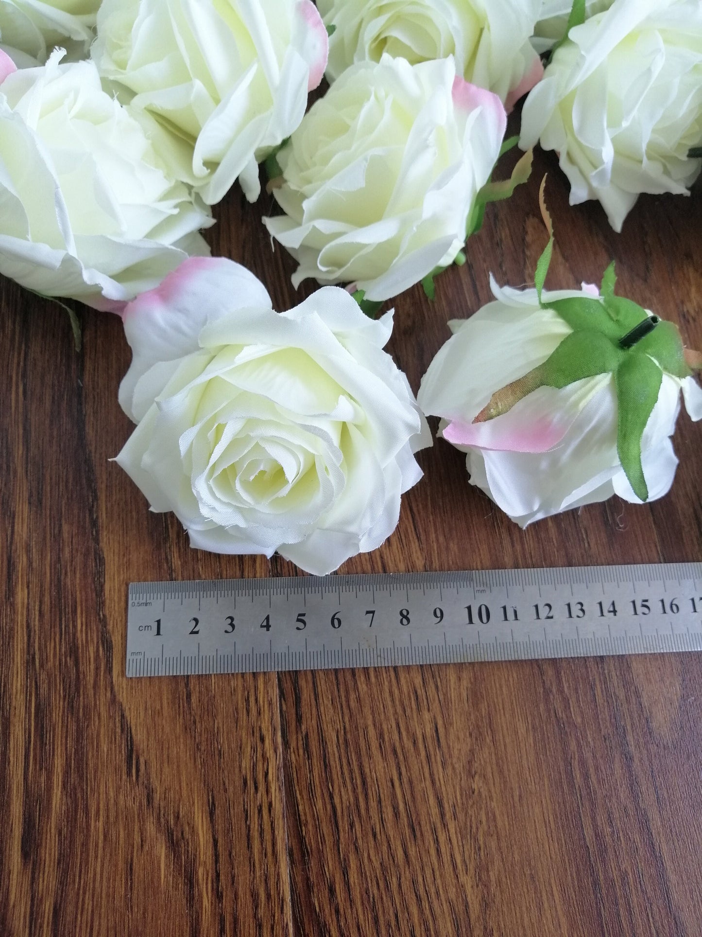 Wholesale 50 Heads Wedding Flower Artificial Simulation Silk Rose Diam.8cm/3.15" Wedding Event Decoration Floral DIY Background Layout
