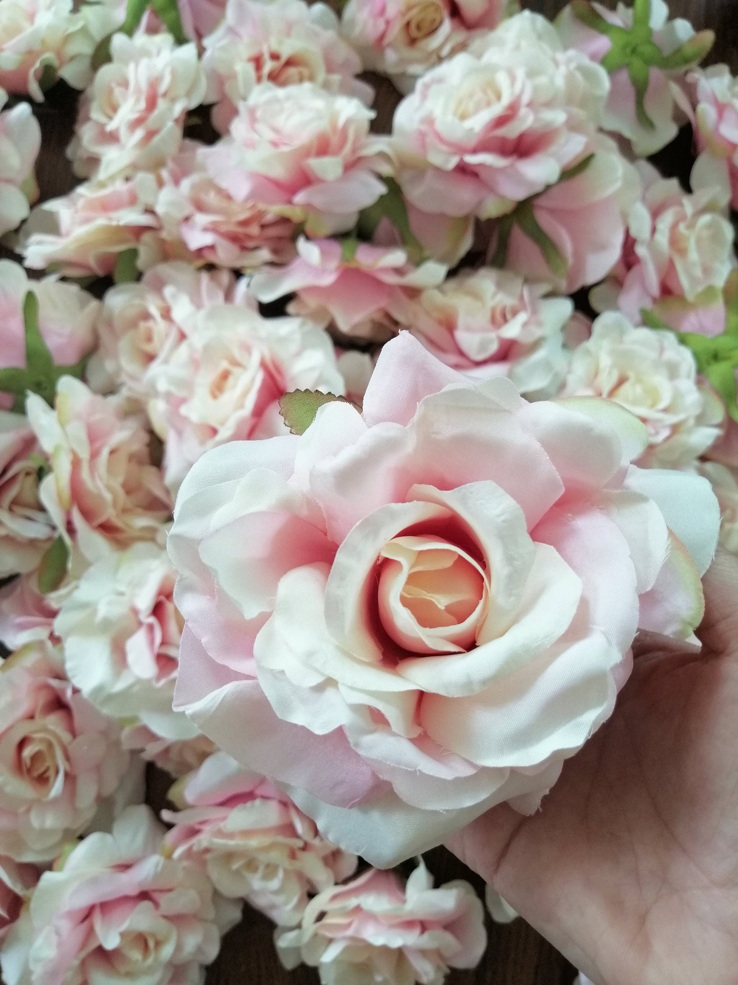 Blush Pink 30 Heads Diam. 9cm Artificial Simulation Rose Camellia Flower Heads Wedding Decoration Flower Head DIY Background