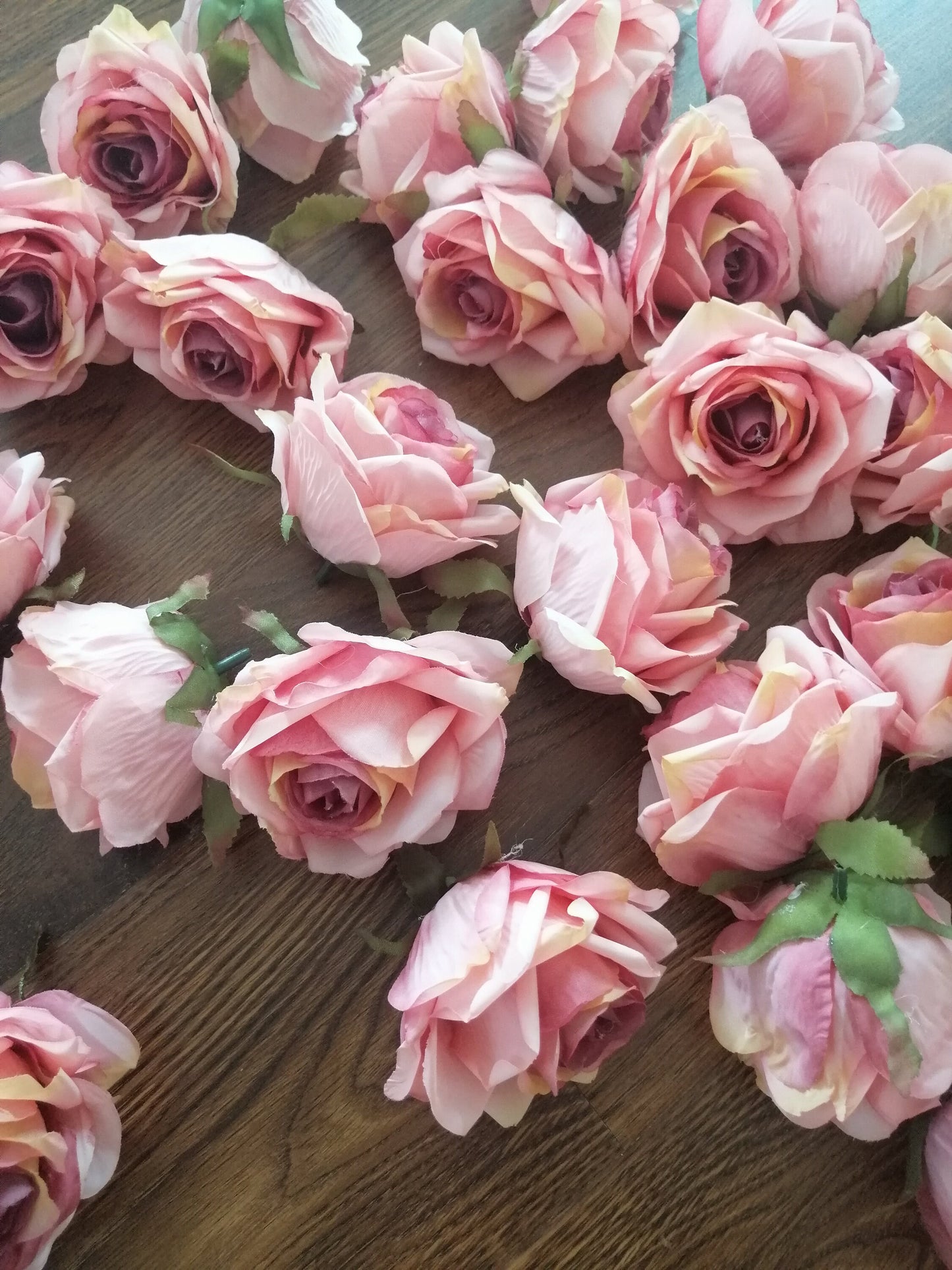 30 Heads Artifical Simulation Silk Rose Autumn Camellia Diam.8cm For Wedding Arrangement Supplies Party Home Decoration
