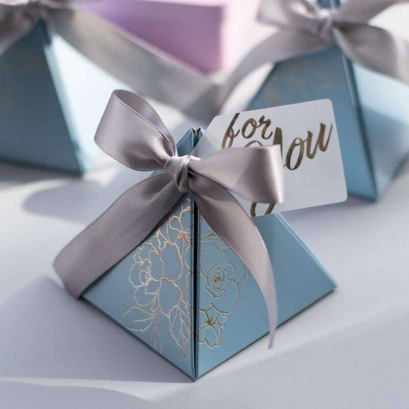 High Quality Trigonal Pyramidal Candy Boxes Blue Romatic Wedding Party Baby Shower Favor Box decor Souvenirs Sweet Love Candy Boxes
