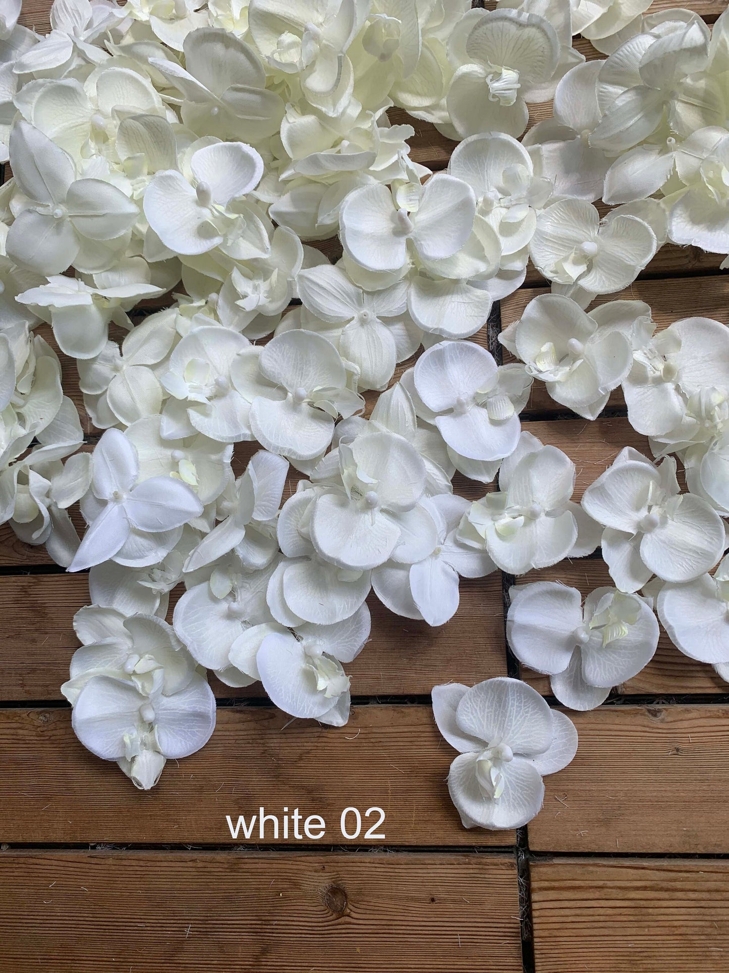 100 Heads Artificial Simulation Orchid butterfly FlowersDiam. 9cm/7cm DIY Wedding Holiday Decoration Hat Shoes Accessories