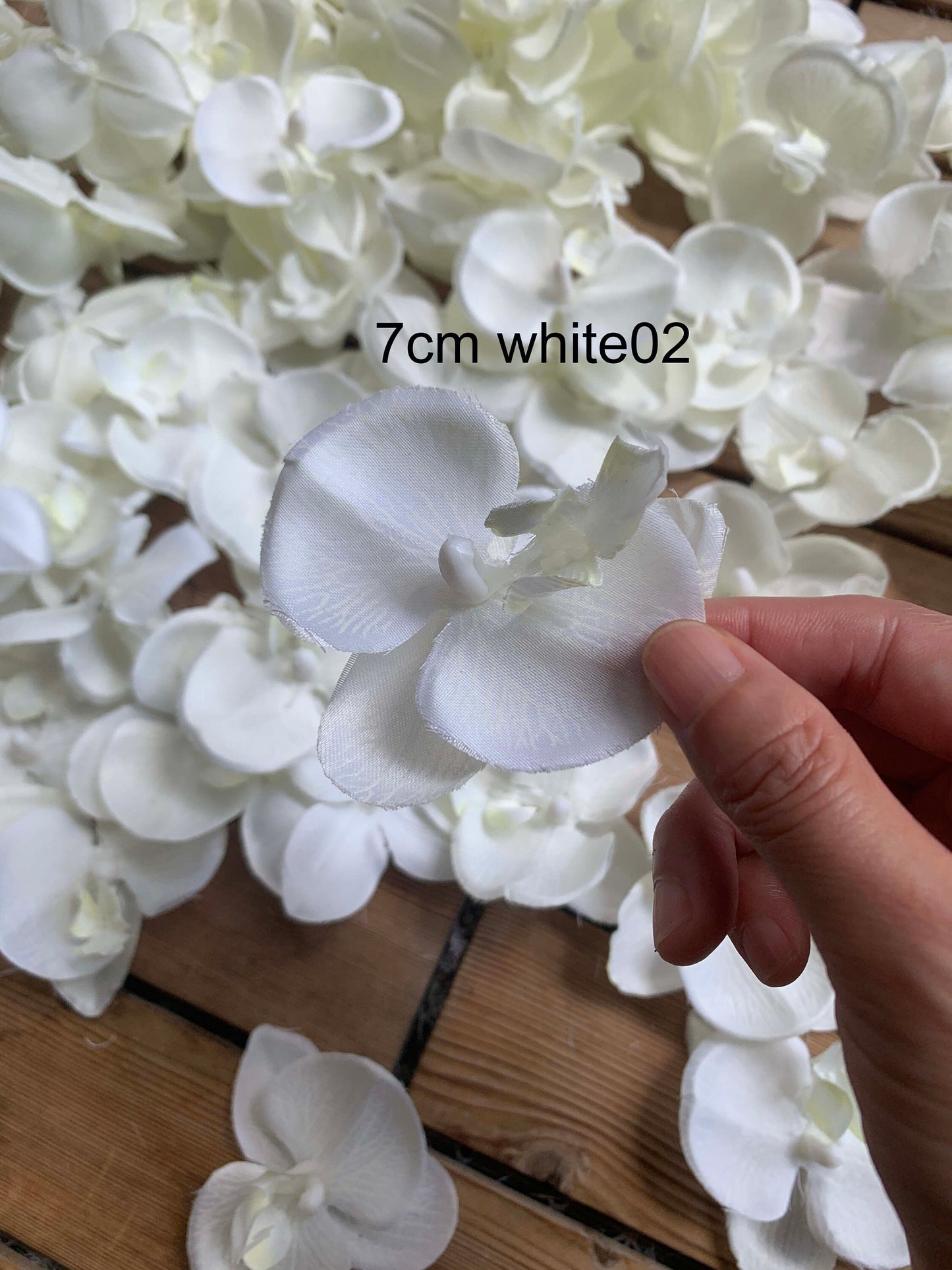 100 Heads Artificial Simulation Orchid butterfly FlowersDiam. 9cm/7cm DIY Wedding Holiday Decoration Hat Shoes Accessories