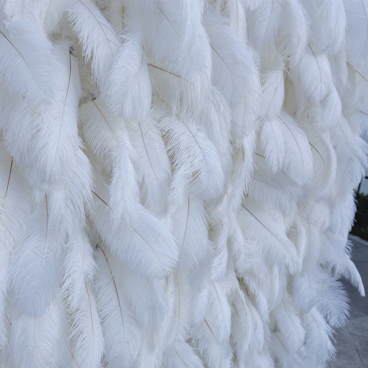 3D White Feather Wall On Cloth Fabric Wedding Party Photo Backdrop Bridal Shower Special Event Top Quality Easy Quick Assemble