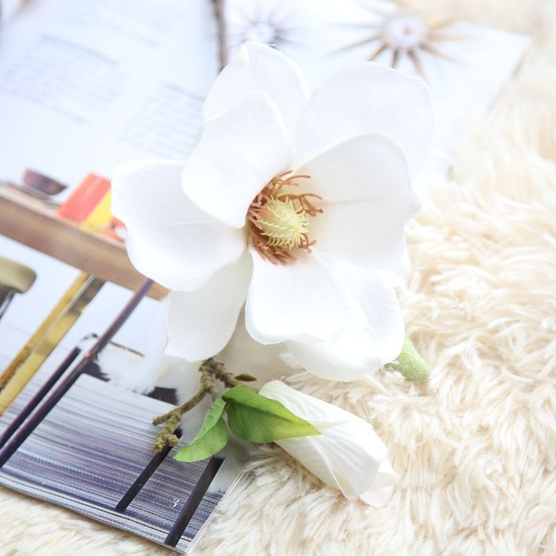 New Arrival 5 Stems Artificial Magnolia Grandiflora Orchid Wedding Home Decoration Floral Table Centerpieces Ceremony Reception