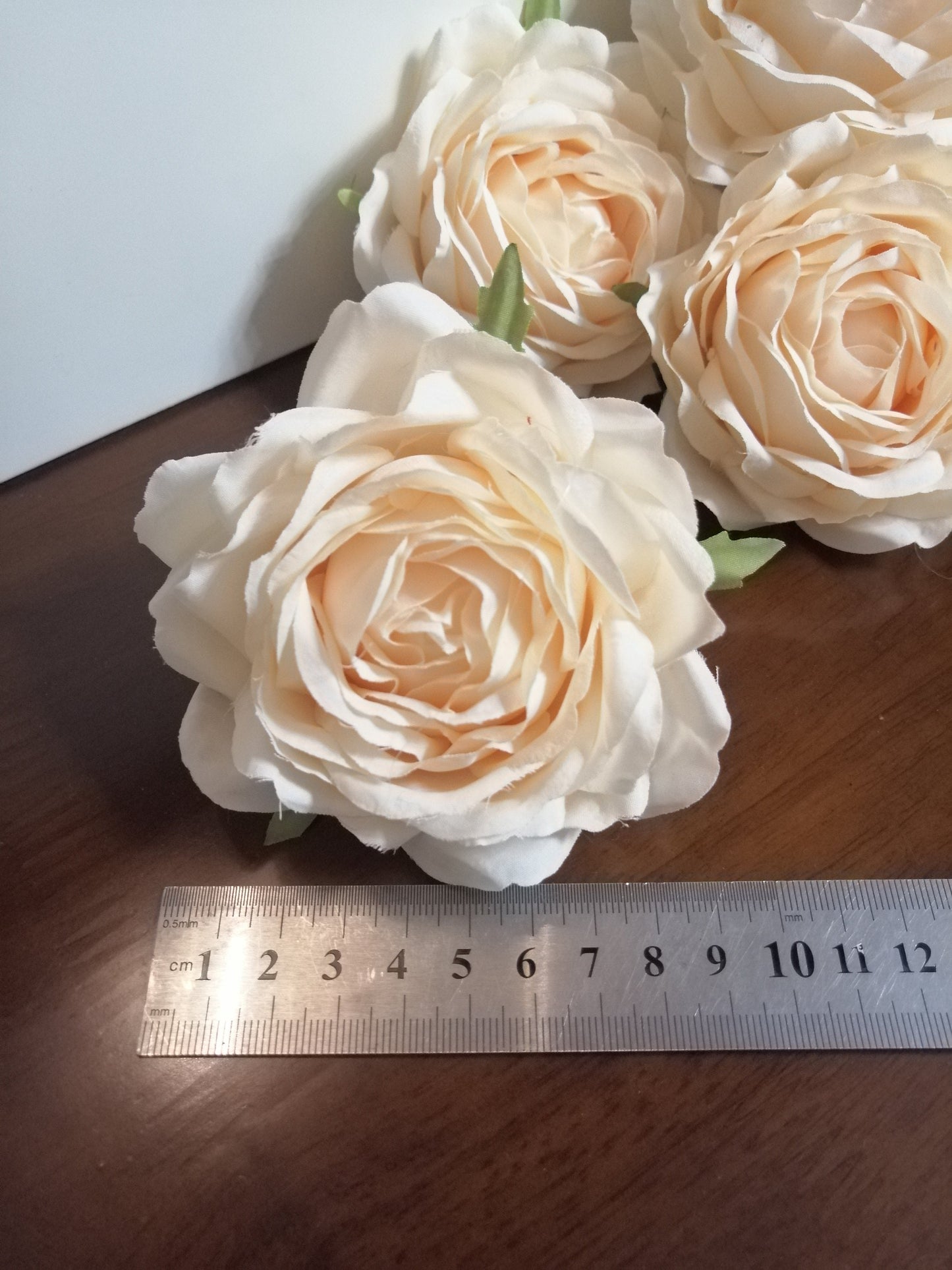 Wholesale Wedding Flowers 30 Heads Diam.8cm Artificial Simulation Silk Rose Camellia Flower Heads Wedding Decoration DIY Flower