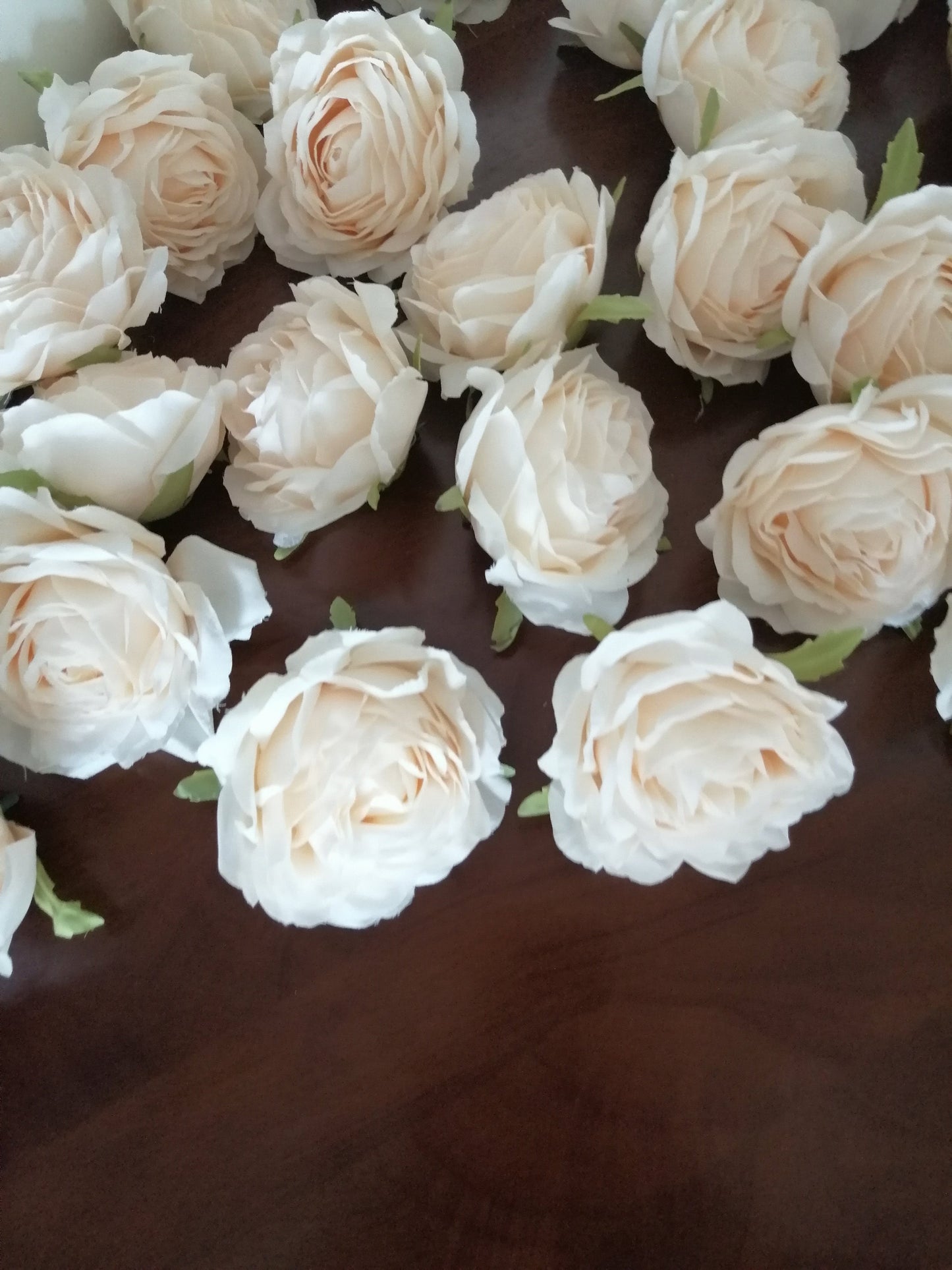 Wholesale Wedding Flowers 30 Heads Diam.8cm Artificial Simulation Silk Rose Camellia Flower Heads Wedding Decoration DIY Flower