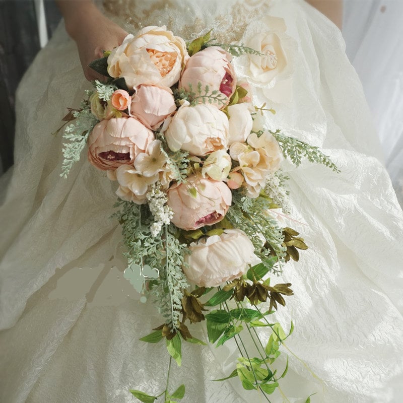 Romantic Wedding Cascading Bouquet Bouquet, Draping Bridal Rose Bouquet, Rose Cascade Bouquet, For Wedding Bridal Bouquet