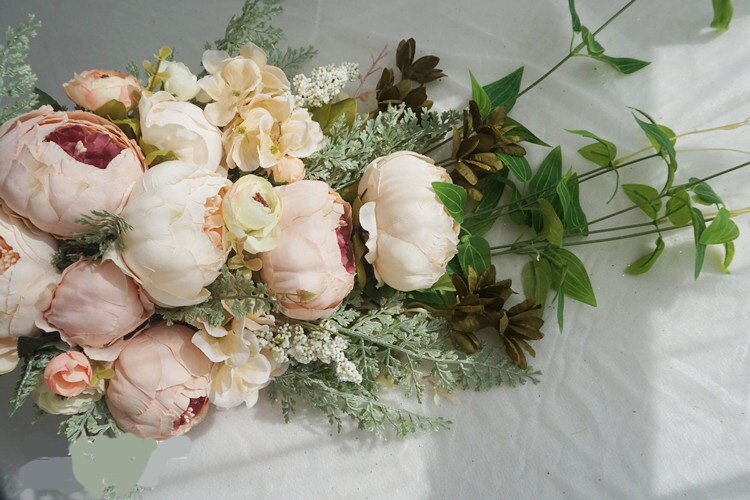 Romantic Wedding Cascading Bouquet Bouquet, Draping Bridal Rose Bouquet, Rose Cascade Bouquet, For Wedding Bridal Bouquet