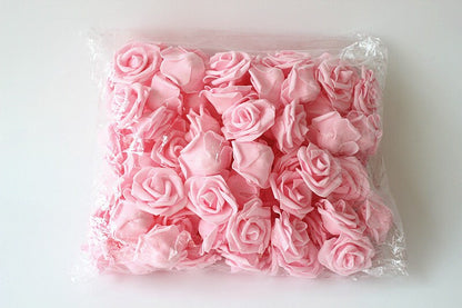 100 Köpfe gefälschte Rose PE-Schaum Blumen für Hochzeit Party Dekor Arrangement DIY Kissing Flower Balls Diam.6cm