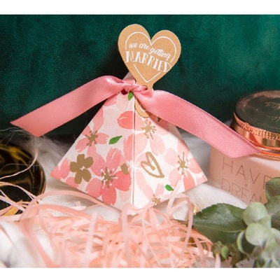 50pcs Cherry Blossom Sakura Boxes Wedding Party Bride Shower Baby Shower Candy Boxes  Japanese style Pyramid Favor box